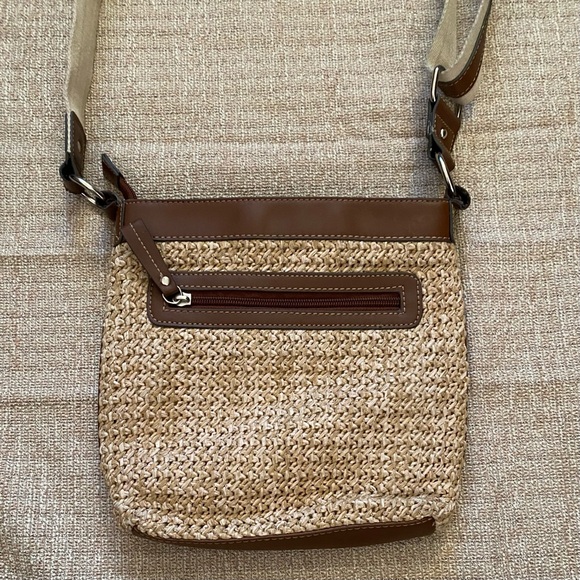 Chaps Brown Leather & Woven Straw Crossbody Shoulder Bag Adjustable StrapVintage - Picture 5 of 9